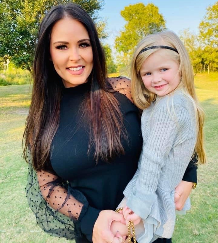 Leslie Holt, Client Relations Manager at Lone Star Roofing, with her children